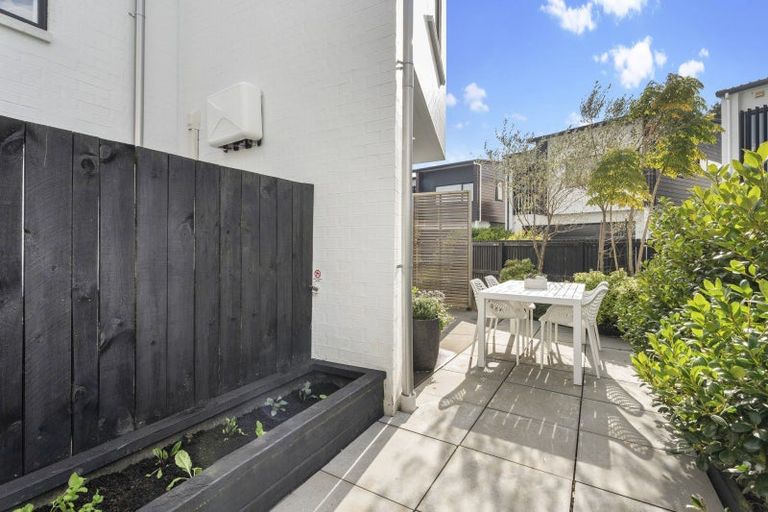 Photo of property in 24 Frank Gill Road, Hobsonville, Auckland, 0616