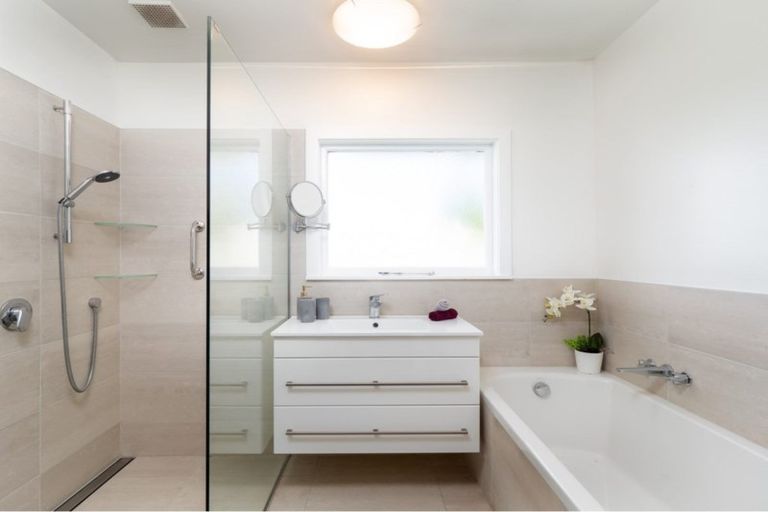 Photo of property in 83 Stanbury Avenue, Somerfield, Christchurch, 8024