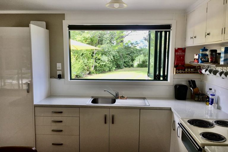 Photo of property in 11 Mako Avenue, Whiritoa, Whangamata, 3691