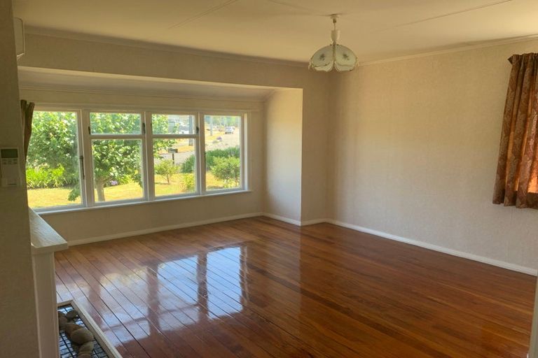 Photo of property in 2 Gordon Crescent, Marton, 4710