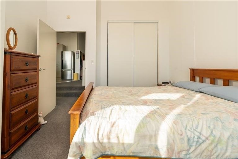 Photo of property in Stadium Garden Flats, 209/107 Thorndon Quay, Pipitea, Wellington, 6011