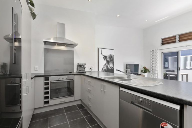 Photo of property in 40c Miro Street, Mount Maunganui, 3116