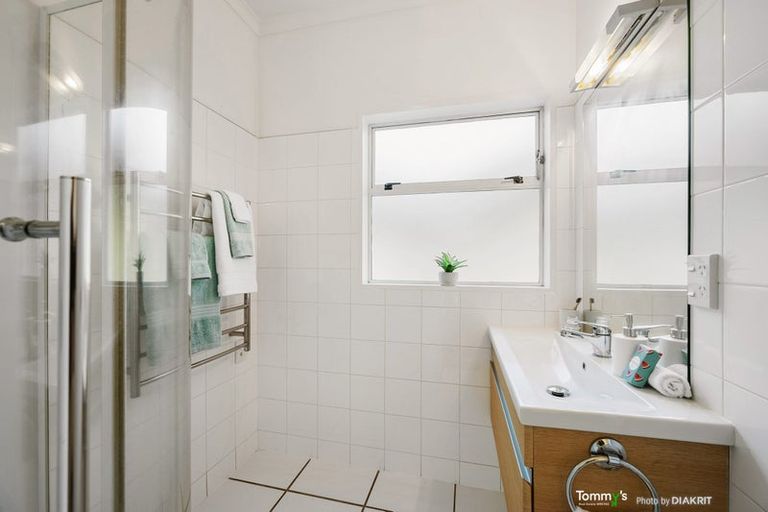 Photo of property in 3/23 Box Hill, Khandallah, Wellington, 6035