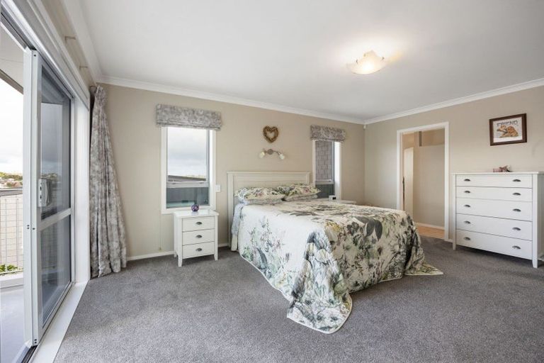 Photo of property in 15 Evergreen Rise, Grandview Heights, Hamilton, 3200