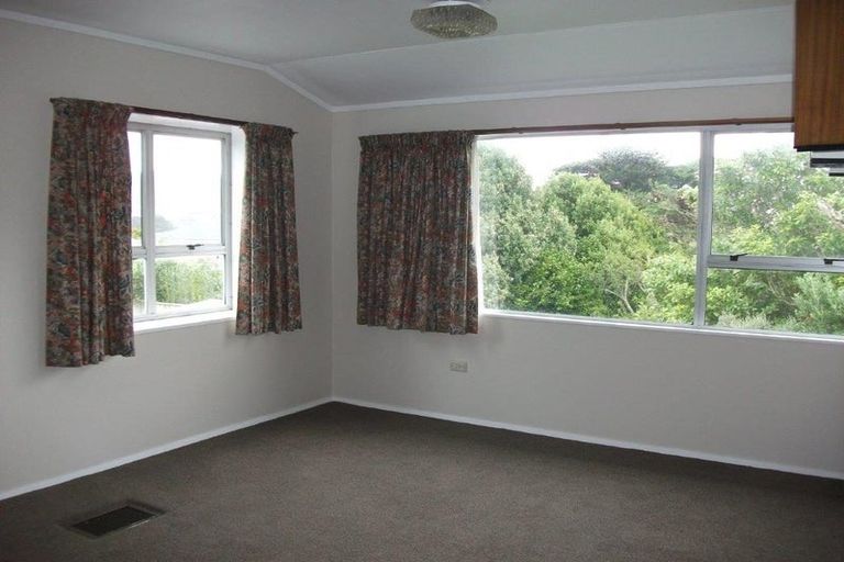 Photo of property in 37 Awatea Street, Ranui, Porirua, 5024