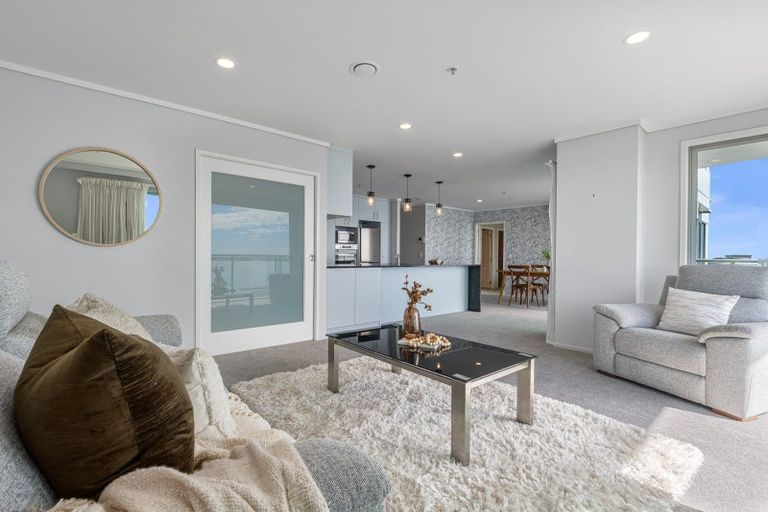 Photo of property in 12/72e Devonport Road, Tauranga, 3110