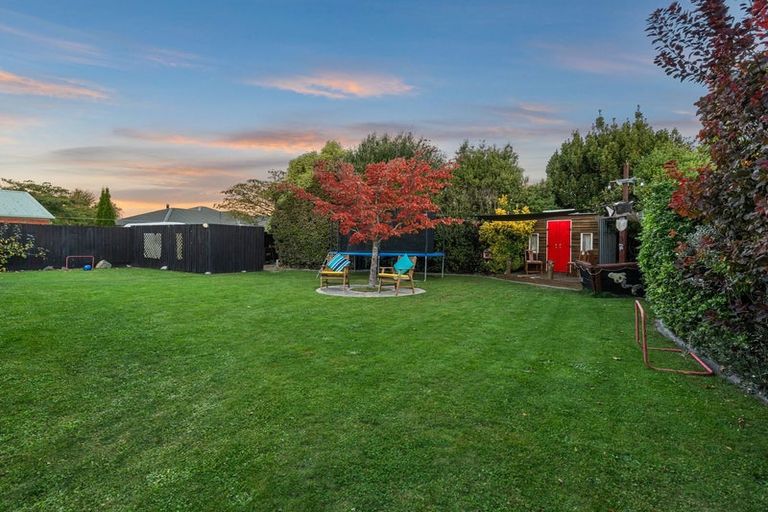 Photo of property in 35 Durrell Way, Rolleston, 7614
