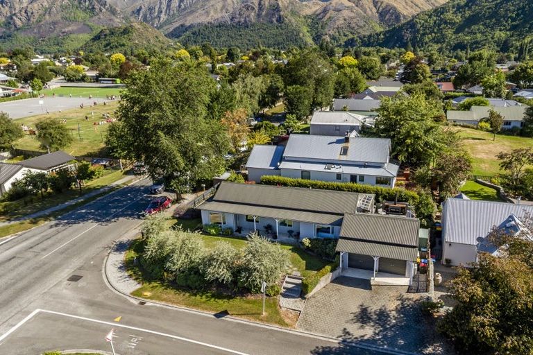 Photo of property in 75 Centennial Avenue, Arrowtown, 9302