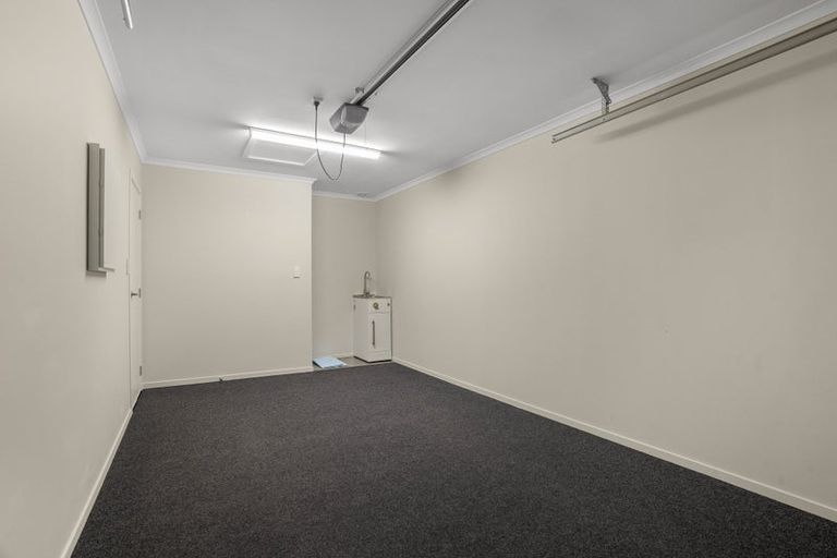 Photo of property in 36 Waruhia Crescent, Rototuna North, 3281