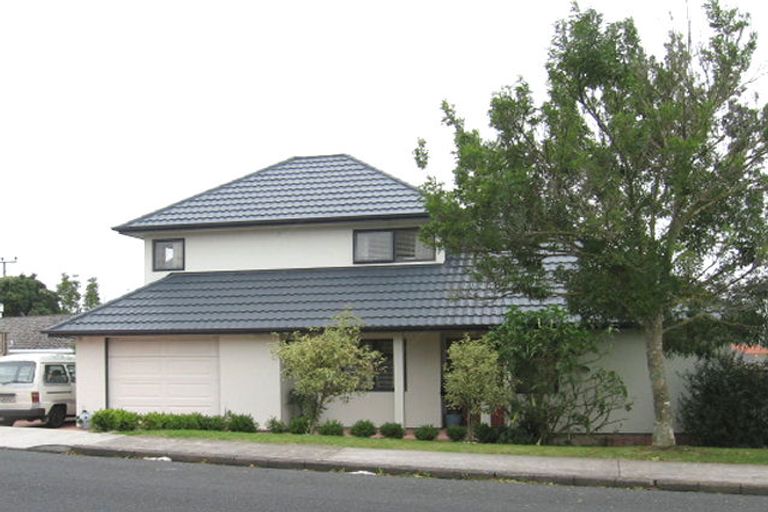 Photo of property in 2a Marina View Drive, West Harbour, Auckland, 0618