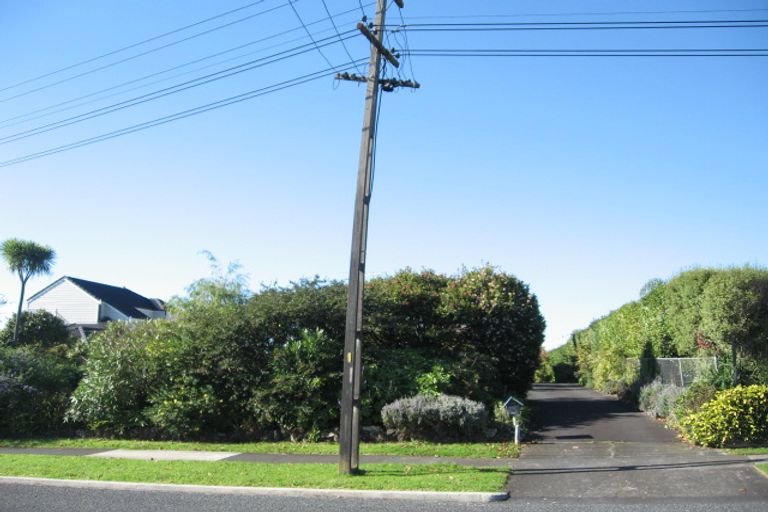 Photo of property in 169 Bleakhouse Road, Mellons Bay, Auckland, 2014