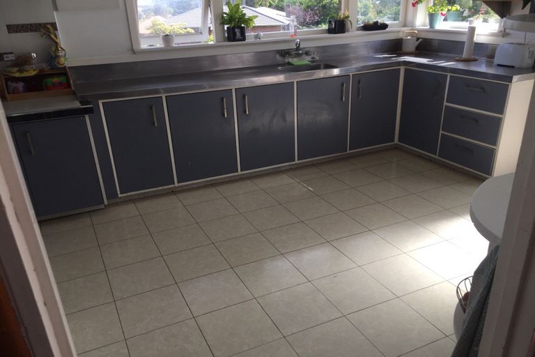 Photo of property in 3179 Great North Road, New Lynn, Auckland, 0600