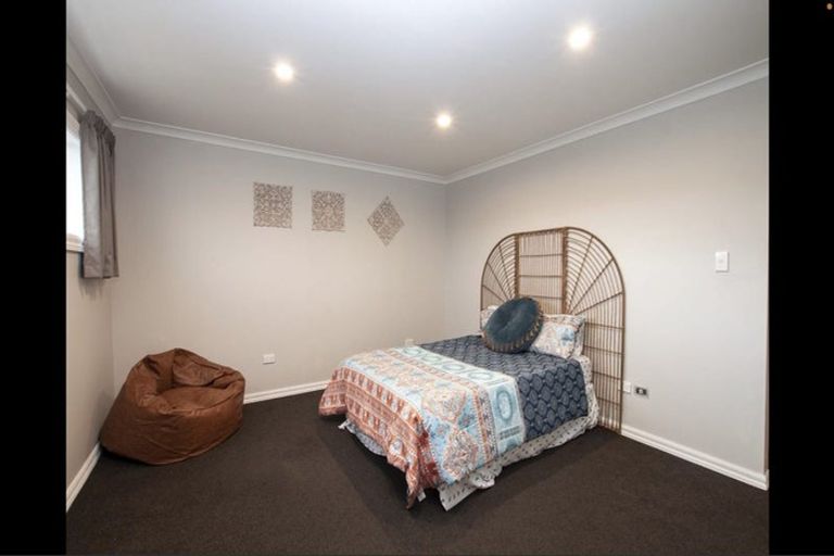 Photo of property in 15 Paisley Street, Kew, Invercargill, 9812