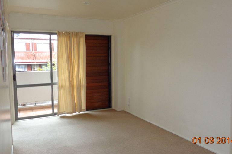 Photo of property in 3c/30 Westward Ho, Glen Eden, Auckland, 0602
