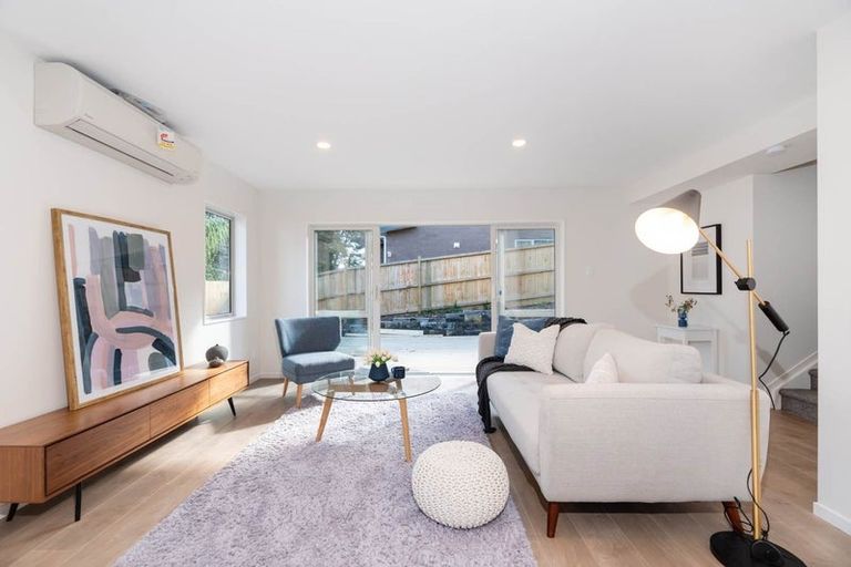 Photo of property in 27 Sunshine Boulevard, Sunnyvale, Auckland, 0612