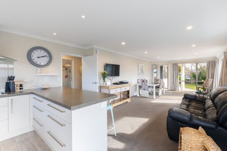 Photo of property in 410 Bower Avenue, Parklands, Christchurch, 8083