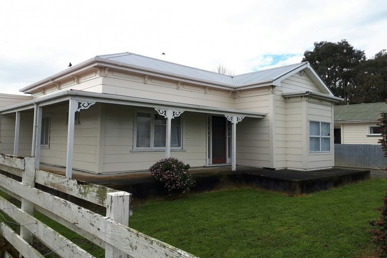 Photo of property in 239 Botanical Road, Takaro, Palmerston North, 4412