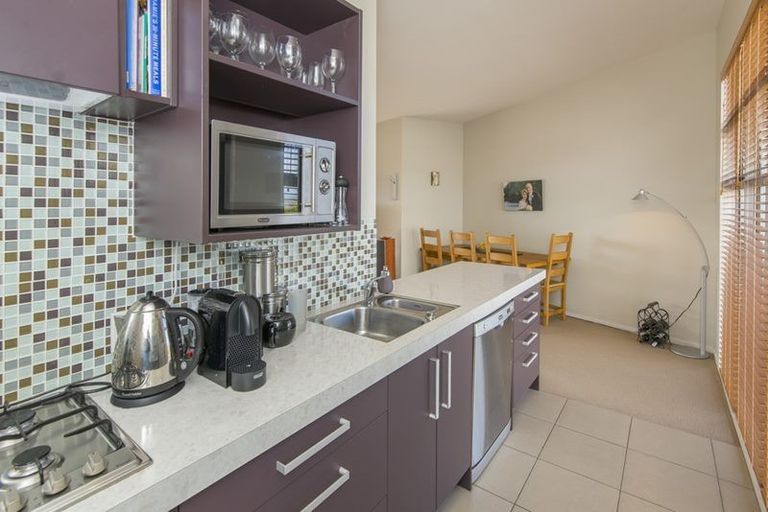 Photo of property in 37c Gurkha Crescent, Khandallah, Wellington, 6035