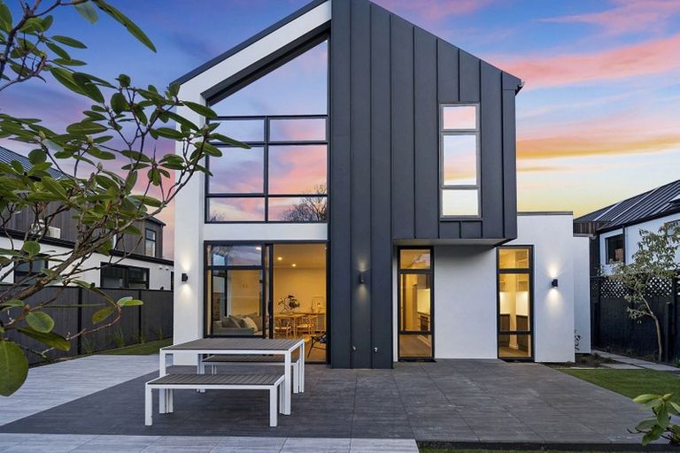 Photo of property in 43 Repton Street, Merivale, Christchurch, 8014