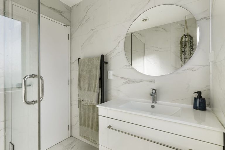 Photo of property in 94a Bay Street, Red Beach, 0932