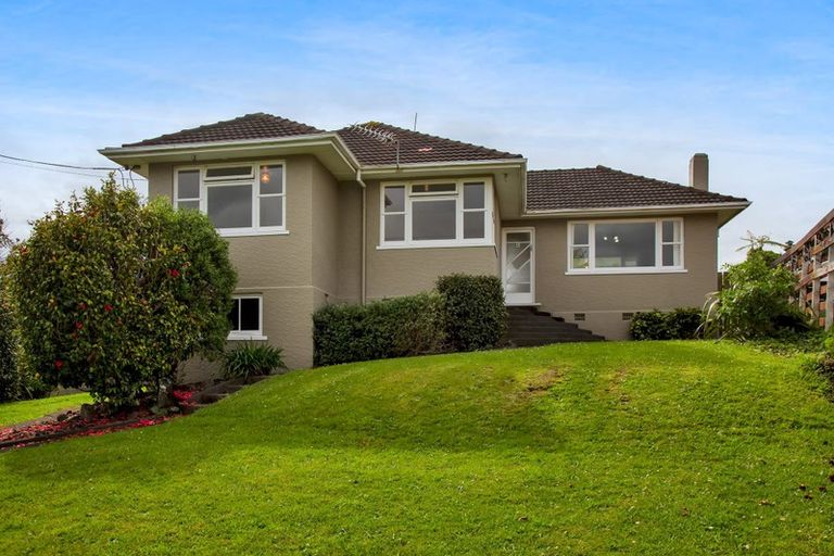 Photo of property in 184 Seaview Road, Westown, New Plymouth, 4310