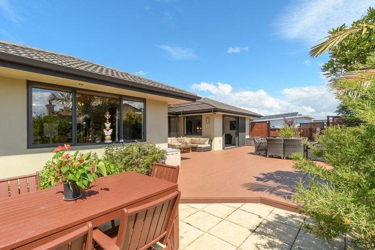 Photo of property in 6 Portofina Court, Papamoa Beach, Papamoa, 3118