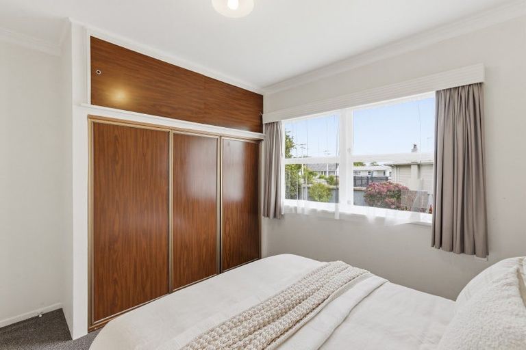 Photo of property in 3 Selwyn Street, Levin, 5510
