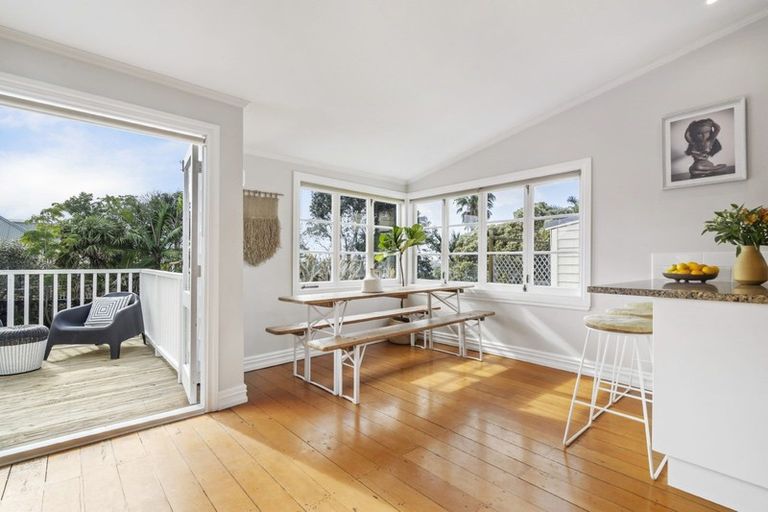 Photo of property in 112 Calliope Road, Stanley Point, Auckland, 0624