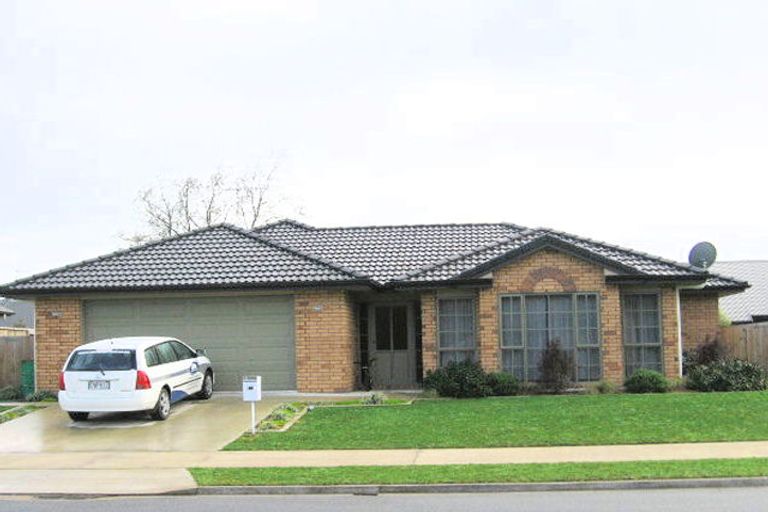 Photo of property in 11 Coleraine Drive, Rototuna, Hamilton, 3210