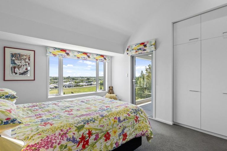 Photo of property in 891 Cashmere Road, Halswell, Christchurch, 8025