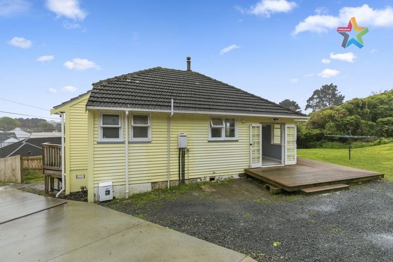 Photo of property in 188b Waddington Drive, Naenae, Lower Hutt, 5011