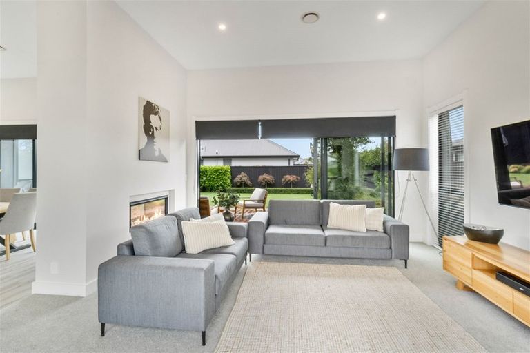 Photo of property in 2 Wallace Crescent, Prebbleton, 7604