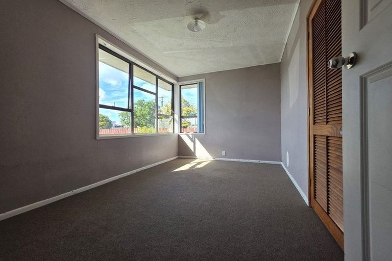 Photo of property in 10 Nogat Avenue, Papatoetoe, Auckland, 2024