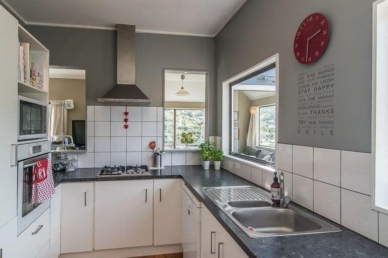 Photo of property in 14 Perth Street, Ngaio, Wellington, 6035