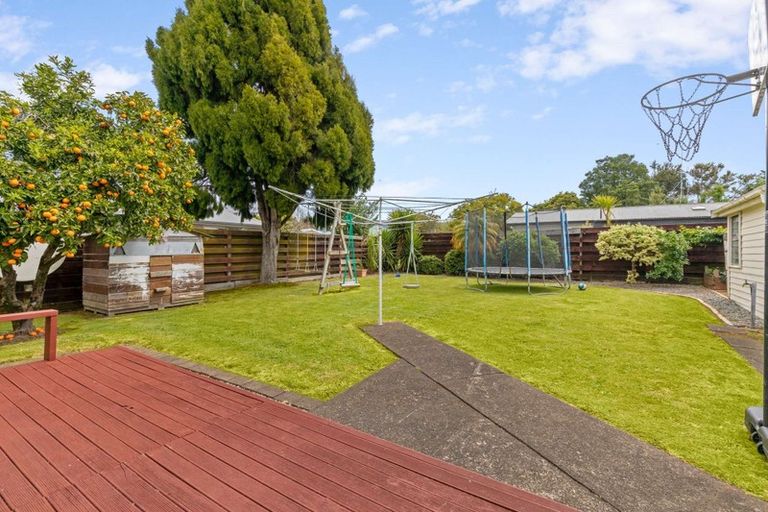 Photo of property in 27 Dunlop Road, Te Puke, 3119