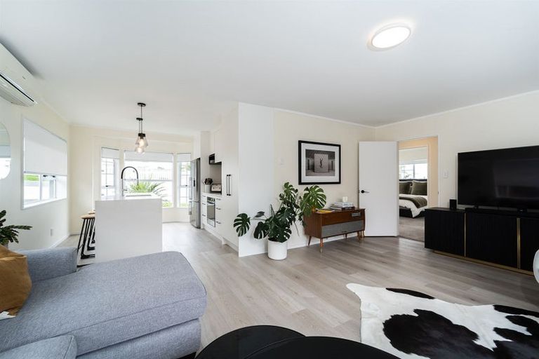 Photo of property in 35a Stanley Avenue, Milford, Auckland, 0620