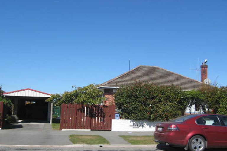 Photo of property in 16 Saint George Street, Watlington, Timaru, 7910