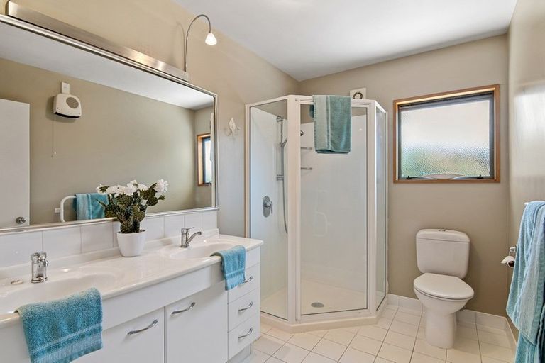 Photo of property in 10 Torlesse Drive, Kaiteriteri, Motueka, 7197