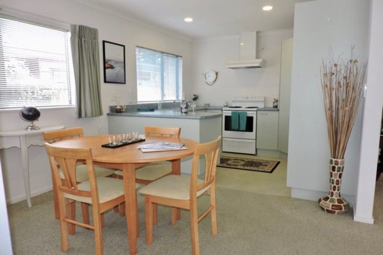 Photo of property in Redwood Village, 15/42 Main Road, Tawa, Wellington, 5028