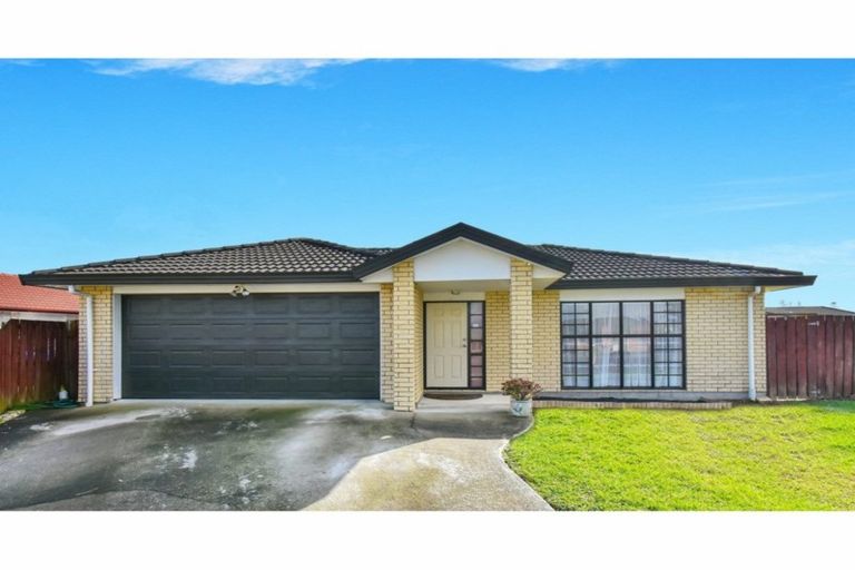 Photo of property in 9 Carn Place, Weymouth, Auckland, 2103