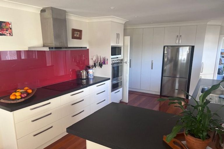 Photo of property in 404 Frimley Place, Frimley, Hastings, 4120