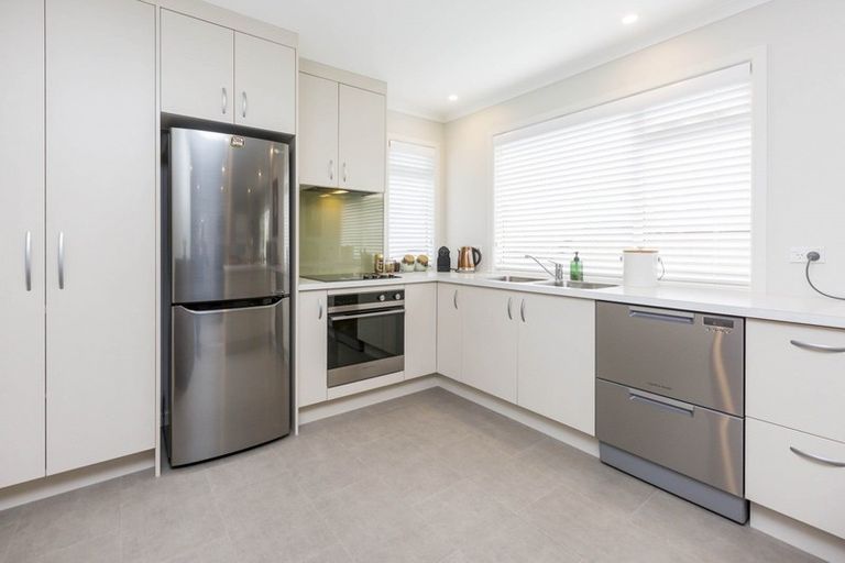 Photo of property in 16a Elm Street, Ebdentown, Upper Hutt, 5018