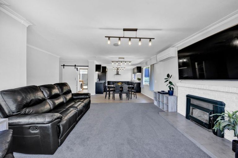 Photo of property in 10 Seymour Street, Waitara, 4320