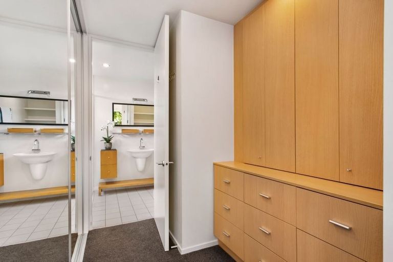 Photo of property in 4 Lantern Lane, Halswell, Christchurch, 8025