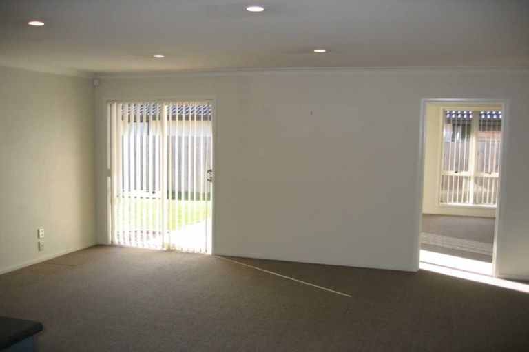 Photo of property in 31 Putake Drive, Parklands, Christchurch, 8083