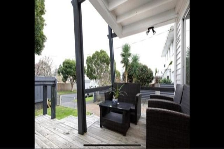 Photo of property in 7 Peace Avenue, Moturoa, New Plymouth, 4310