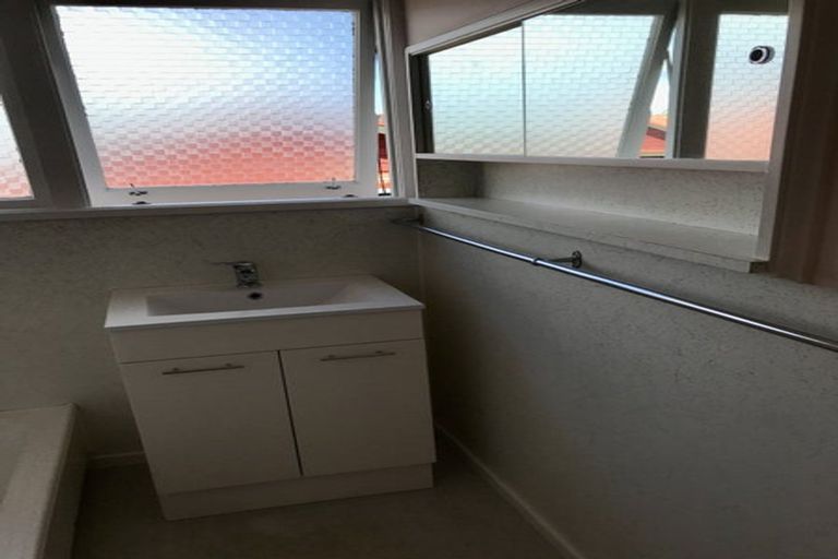 Photo of property in 351 Western Hills Drive, Avenues, Whangarei, 0110