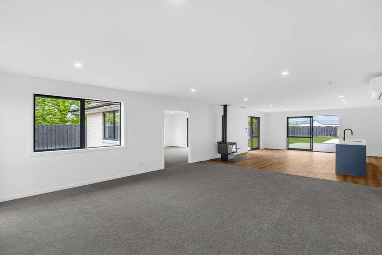 Photo of property in 1 Roach Lane, Amberley, 7481