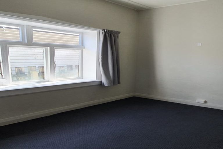 Photo of property in 196 Rongotai Road, Rongotai, Wellington, 6022