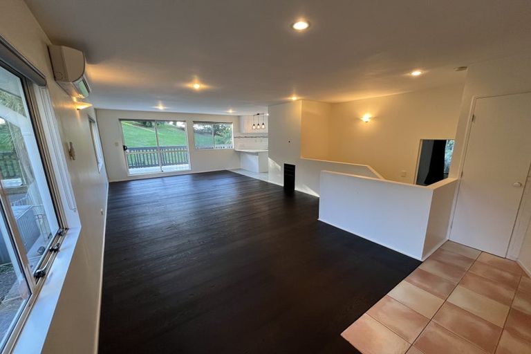 Photo of property in 2/288 Sunset Road, Windsor Park, Auckland, 0632